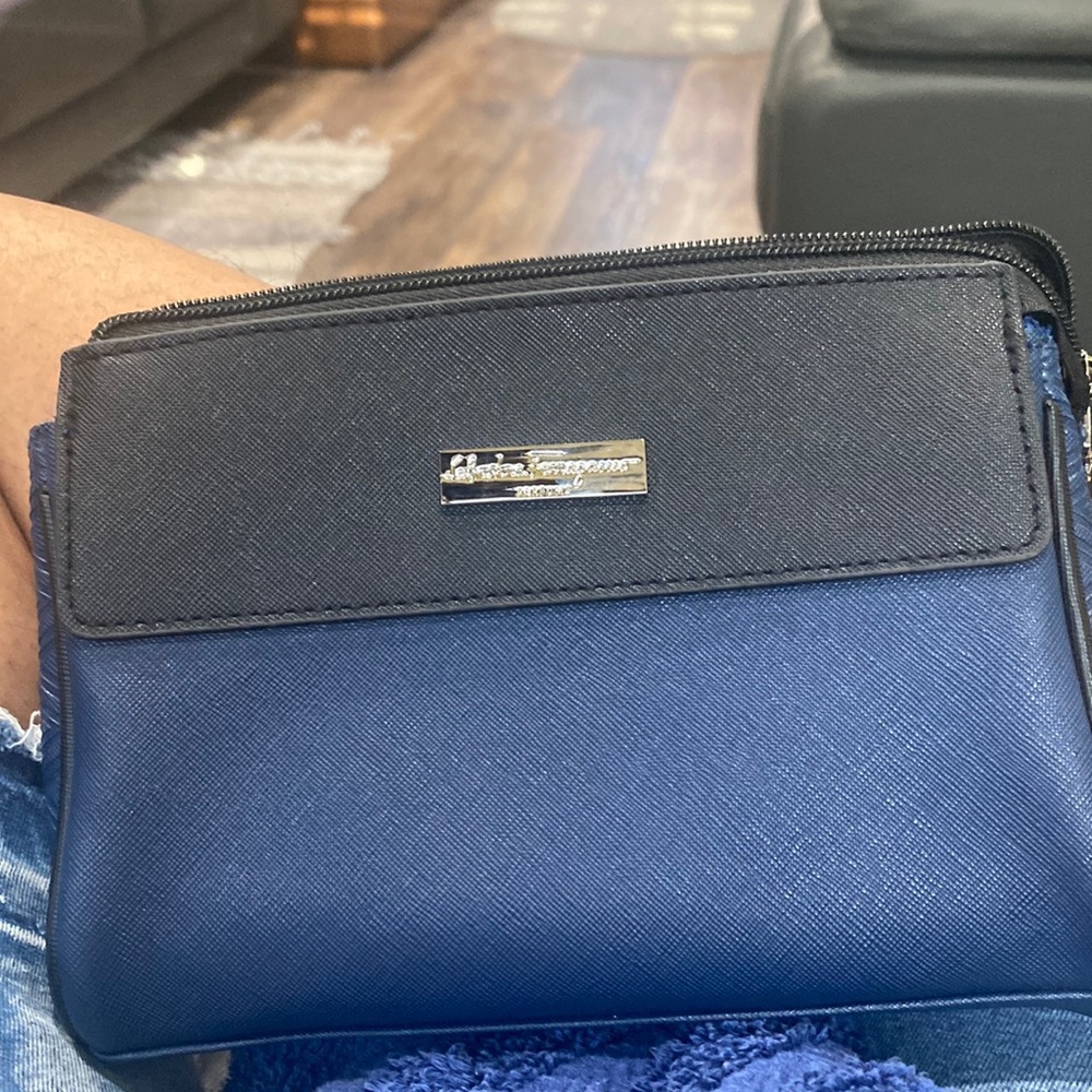 Beauty bag Salvatore Ferragamo blue and black.